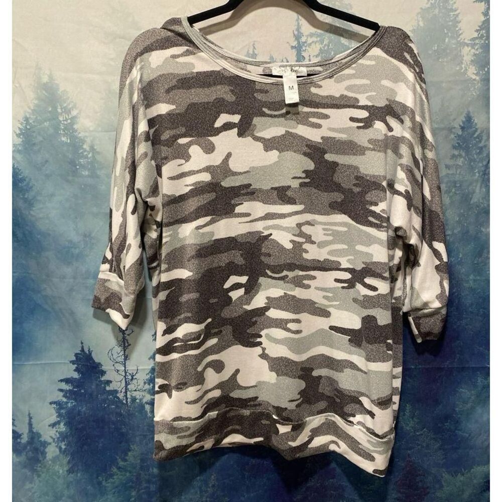 Women's Camo Size‎ Medium
